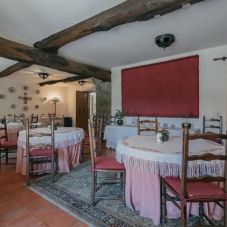 לינה וארוחת בוקר Casa Dos Pombais 3*