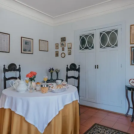 Casa Dos Pombais Alojamento de Acomodação e Pequeno-almoço 3*