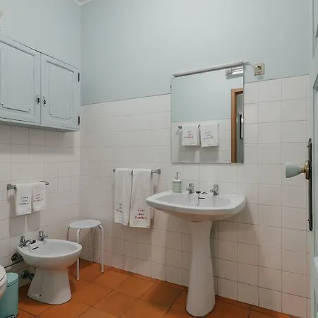 Casa Dos Pombais Alojamento de Acomodação e Pequeno-almoço Guimarães