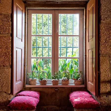 Casa Dos Pombais Bed and breakfast 4*