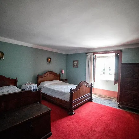 Casa Dos Pombais Alojamento de Acomodação e Pequeno-almoço Guimarães