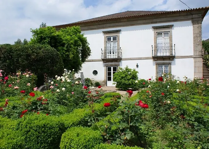 Casa Dos Pombais לינה וארוחת בוקר 3*