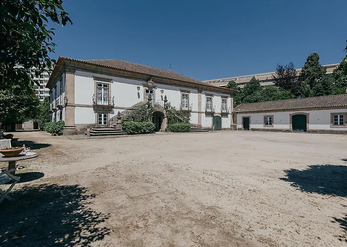 לינה וארוחת בוקר Casa Dos Pombais גימראייש