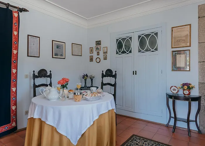 Casa Dos Pombais Bed and breakfast 3*