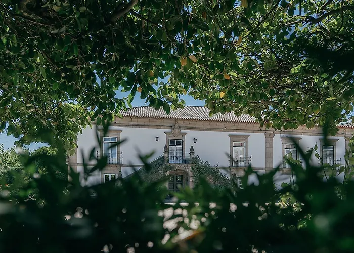 לינה וארוחת בוקר Casa Dos Pombais גימראייש