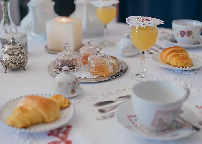 לינה וארוחת בוקר Casa Dos Pombais